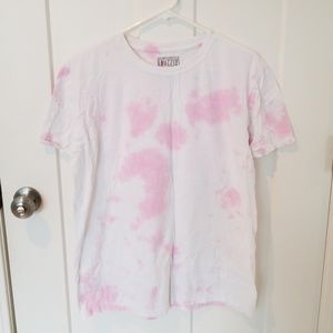 Pink & White Tie Dye T Shirt. Size Medium